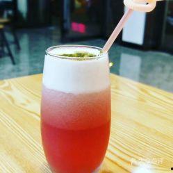 长沙吃瓜奶茶事件,奶茶店创意营销引发争议