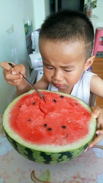 德天吃瓜视频  第3张