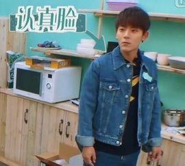 蓝胖子吃瓜群众,揭秘二次元世界的欢乐与争议 第2张 蓝胖子吃瓜群众,揭秘二次元世界的欢乐与争议 第2张