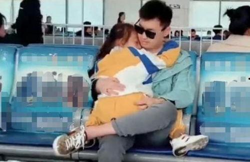 老婆吃瓜儿子吃瓜皮,老婆吃瓜，儿子吃瓜皮，一家三口的欢乐时光  第3张